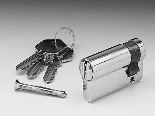 San Diego Elite Locksmith San Diego, CA 619-213-1981 - apartment-lock-change